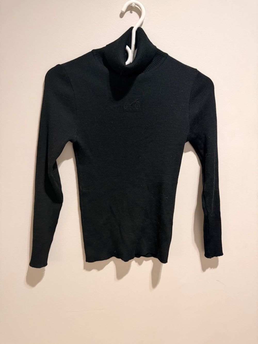Women’s Ribbed Turtle Neck - Picture 2 of 4